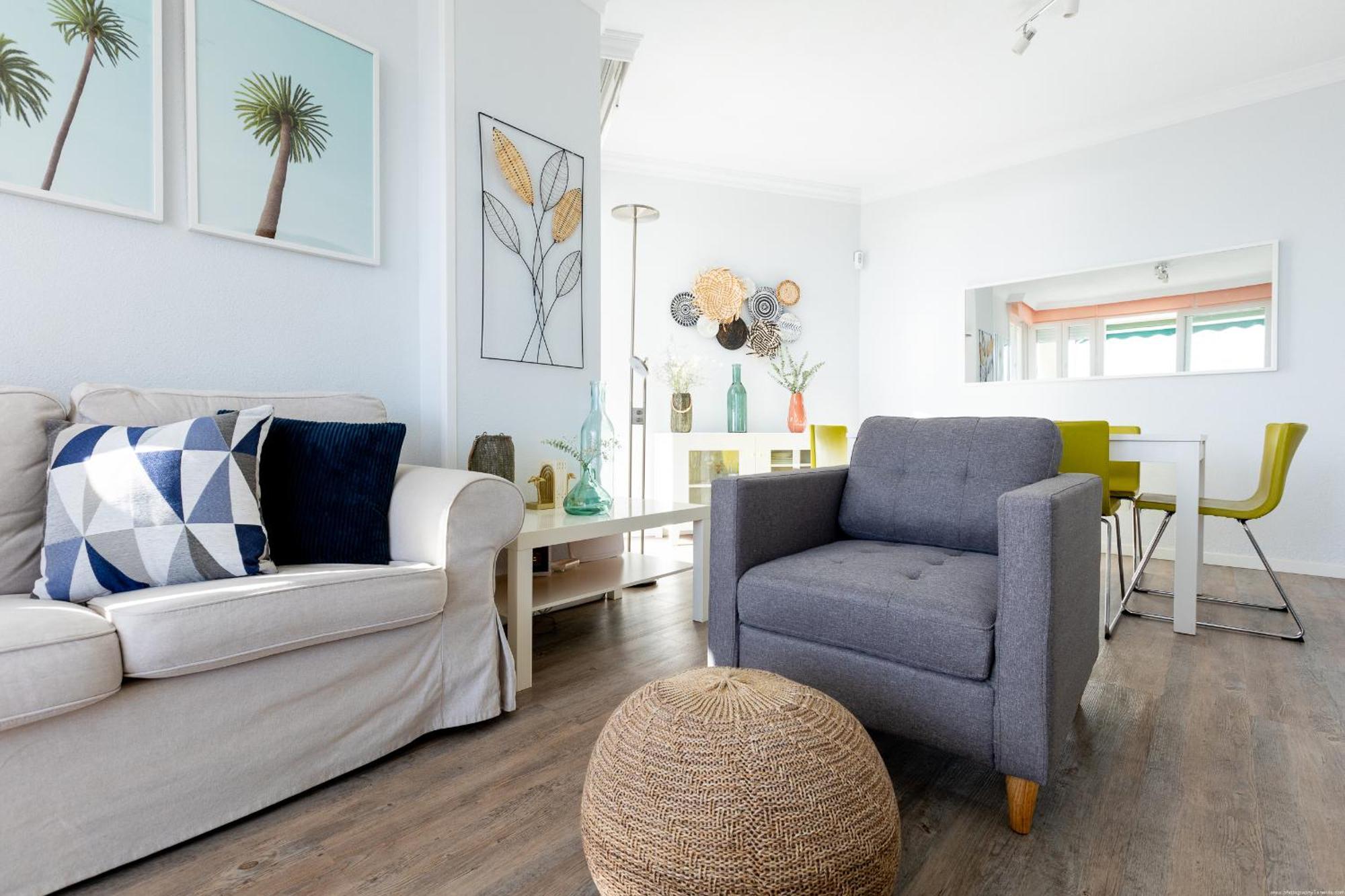 Apartamento Beachfront With Communal Swimming Pool And Parking *