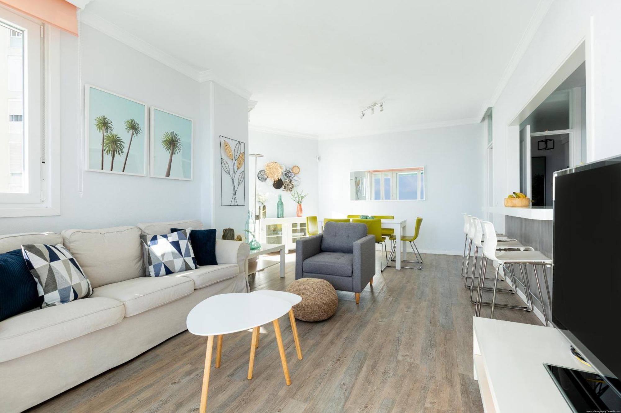 Beachfront With Communal Swimming Pool And Parking Apartment Radazul